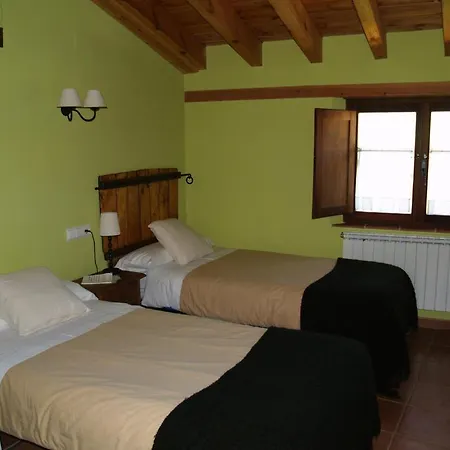 Hotel Rural Piedra Abierta San Martín de Perapertú
