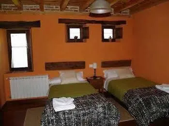 מלון Rural Piedra Abierta San Martín de Perapertú